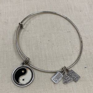 Wind & Fire bracelet